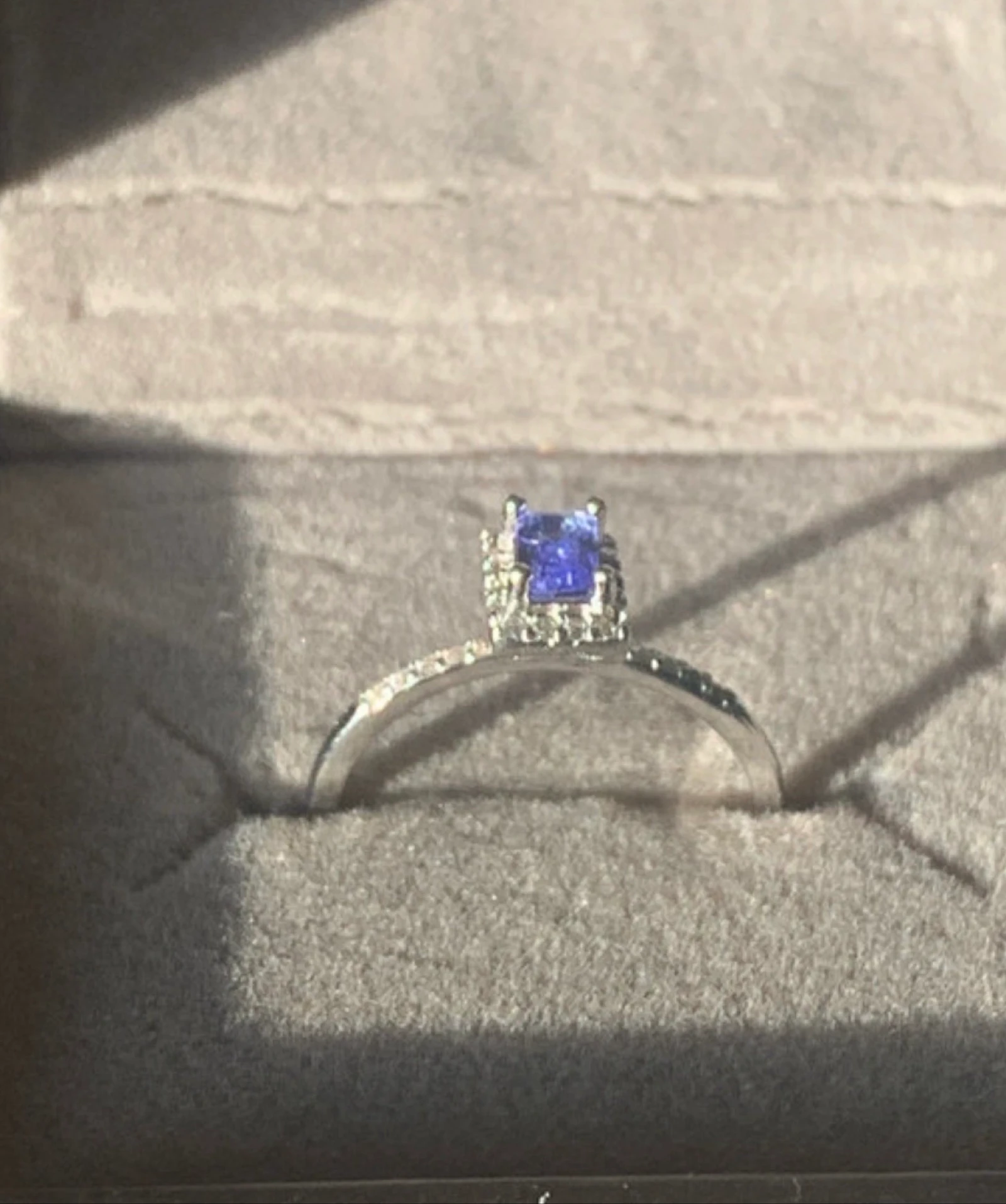 Anneau en argent avec tanzanite naturelle – photo 4
